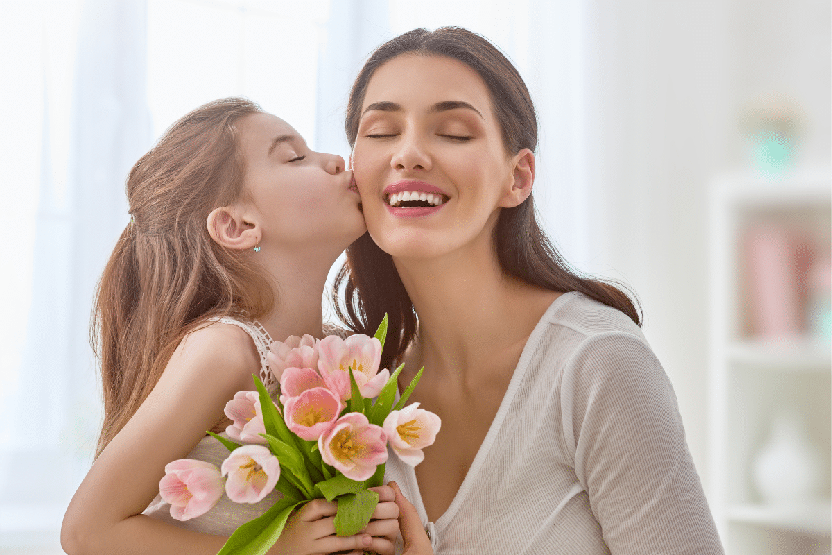 Poèmes pour célébrer maman amour, câlins et bonheur
