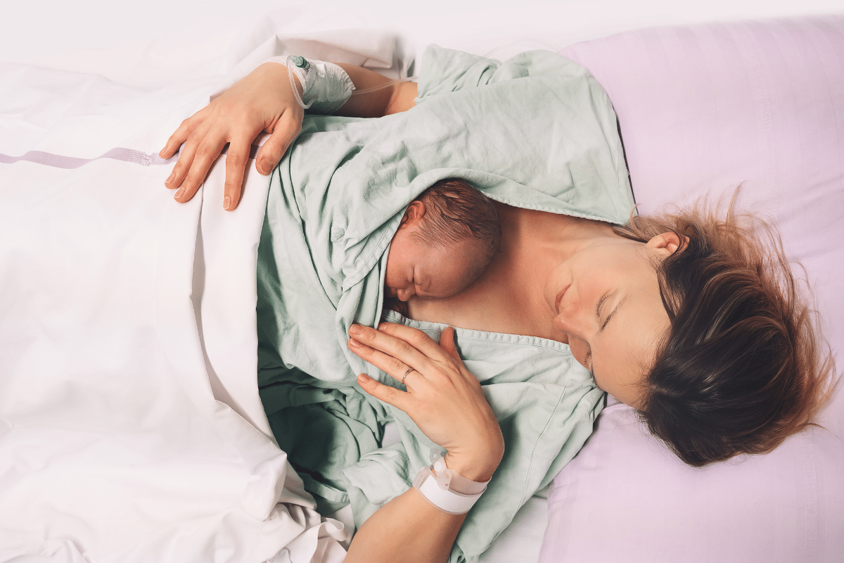 Le retour de couche : comprendre et gérer cette période post-accouchement