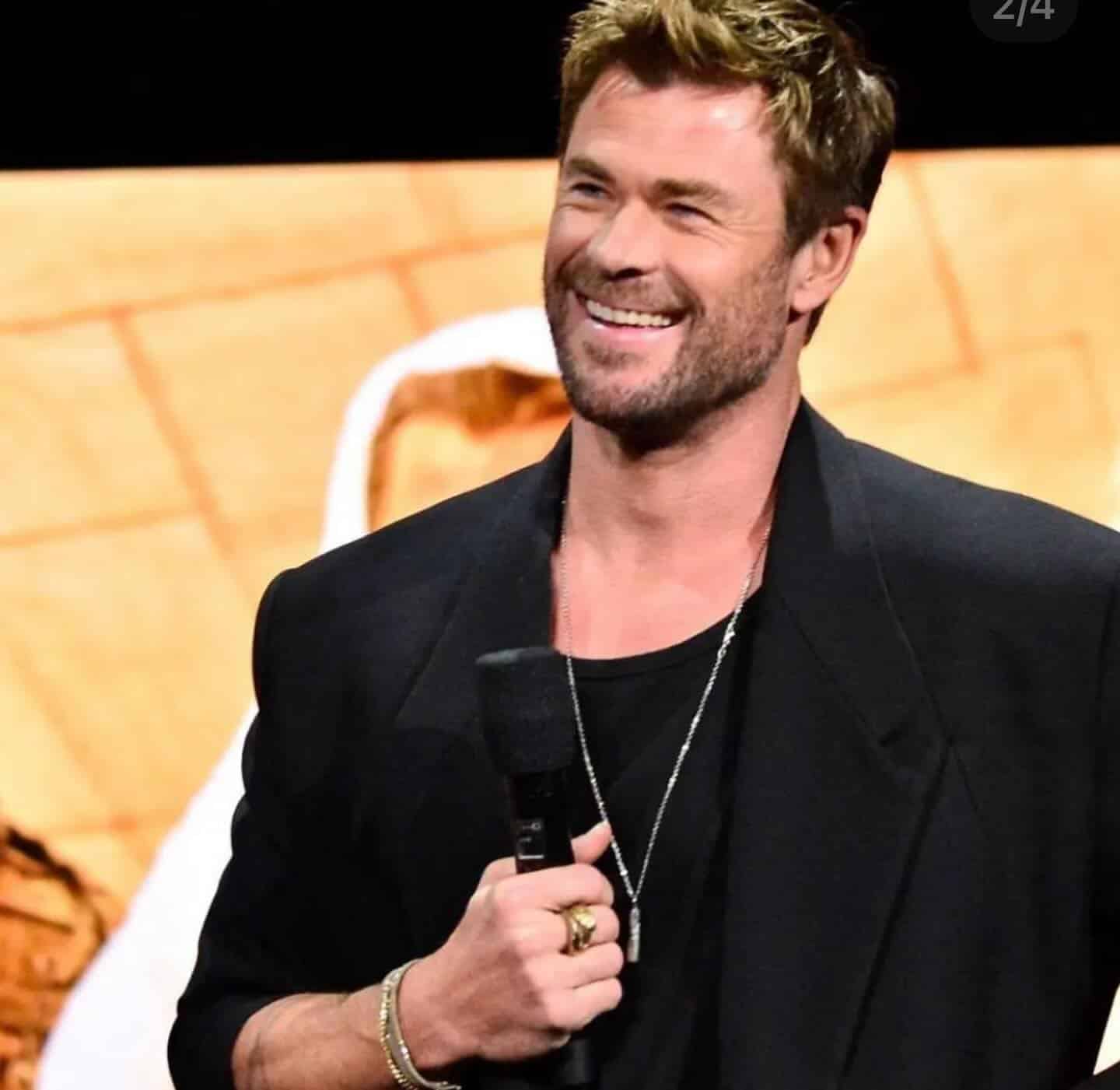 chris hemsworth taille​