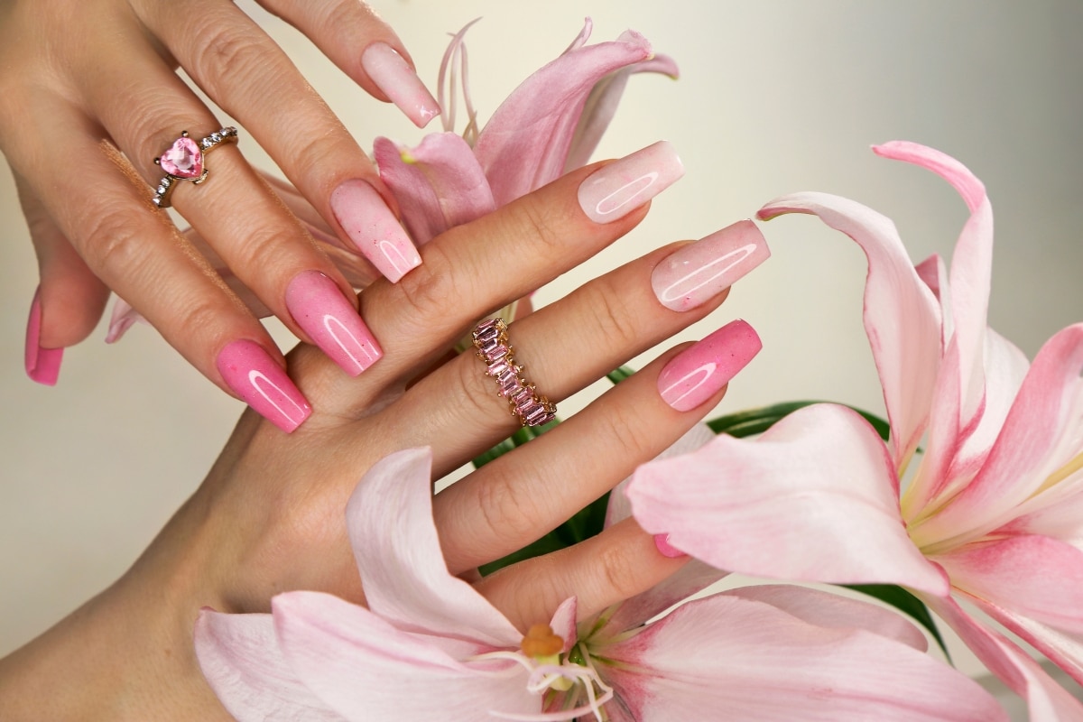 Ongles baby boomer couleur